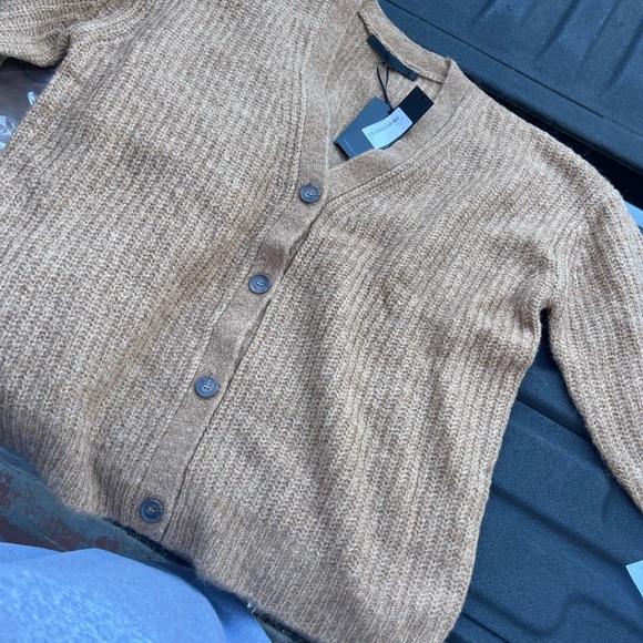 Sweater - Picture 3 of 9